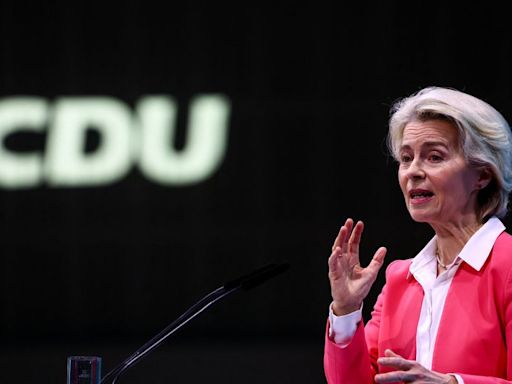 Von der Leyen insta a impedir que China inunde el mercado de vehículos eléctricos