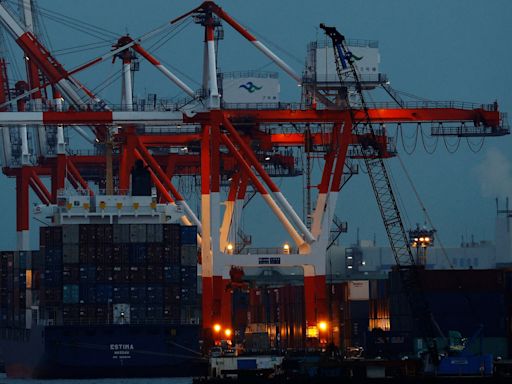 Japan's exports grow amid weak yen but higher import bills hurt business mood