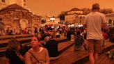 Atenas se tiñe de naranja y Helsinki de blanco: el tiempo sorprende en Europa