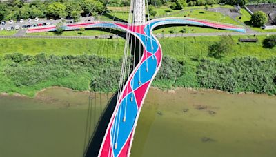 汐止地標「星光橋」換新裝！紅藍鋪面超亮眼 景觀燈具也更新
