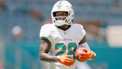 De'Von Achane injury update: Dolphins RB will play vs. Bills after testing ankle in warmups before 'TNF' game