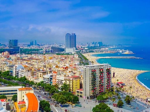 巴塞隆納房租10年飆68％ 西班牙大城市居民拜託遊客「不要來了！」
