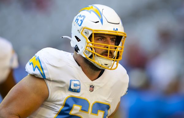 Deadspin | Corey Linsley released by Chargers, expected to retire