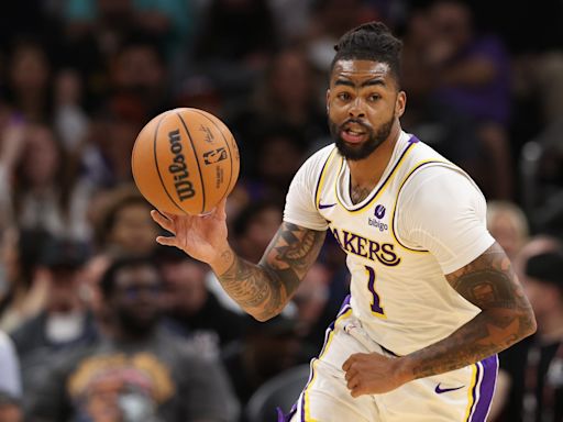 3-Team Trade Pitch Would Send D'Angelo Russell to the Hornets