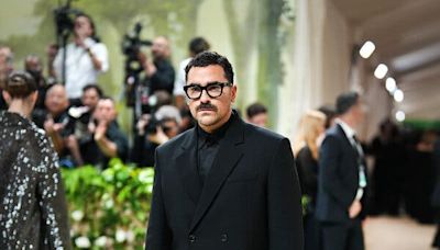 Dan Levy’s Met Gala Swerve