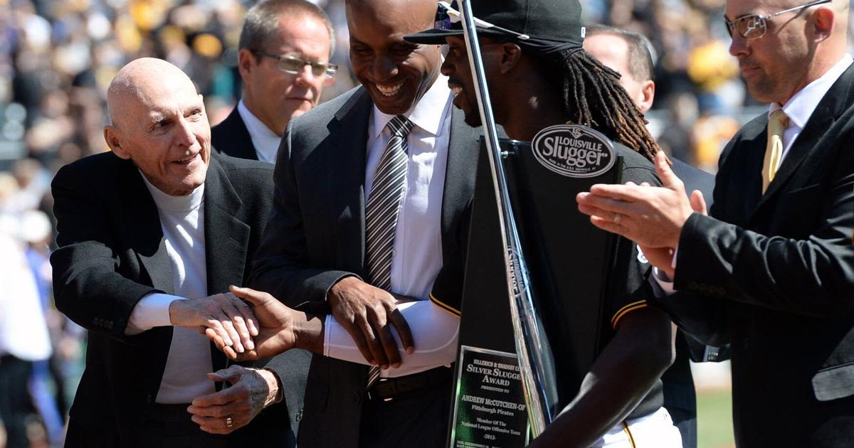 ... Dick Groat left, and Barry Bonds, center, shake hands with Andrew McCutchen. The Pittsburgh Pirates defeated the Chicago Cubs, 1-0, on Opening...