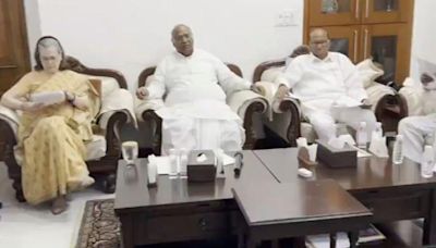 INDIA bloc leaders meet at Kharge’s Delhi residence amid final phase of India General Elections 2024