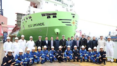 X-Press Feeders welcomes first retrofitted methanol-powered ship