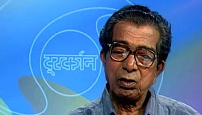 Marathi poet Narayan Surve's stolen TV back home, all thanks to a thief's conscience