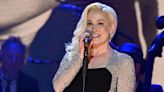 Kellie Pickler Makes Emotional Return To Stage Following Husband's Death