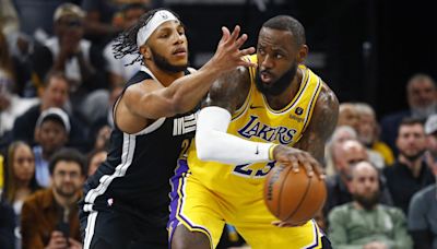 LeBron James on balancing his health versus Lakers’ postseason seeding