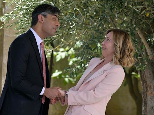 Rishi Sunak’s awkward hug-and-kiss moment with Italy PM Giorgia Meloni is viral: ‘Smelly breath energy’