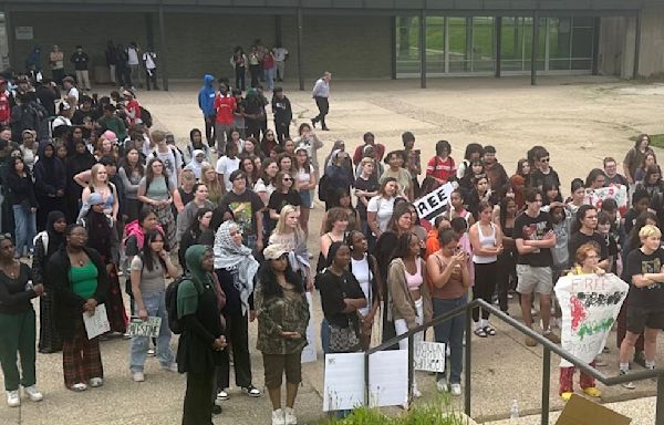 St. Paul Highland Park High students hold pro-Palestinian walkout