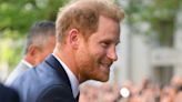 Crowd reaction to Prince Harry's return goes biral ahead of UK visit