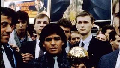 Los herederos de Diego Maradona buscan impedir la venta del Balón de oro que ganó su padre en 1986