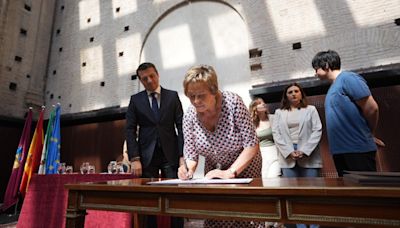 La familia de Julio Anguita cede su archivo para devolver a la ciudad 'todo lo que recibió' de Córdoba