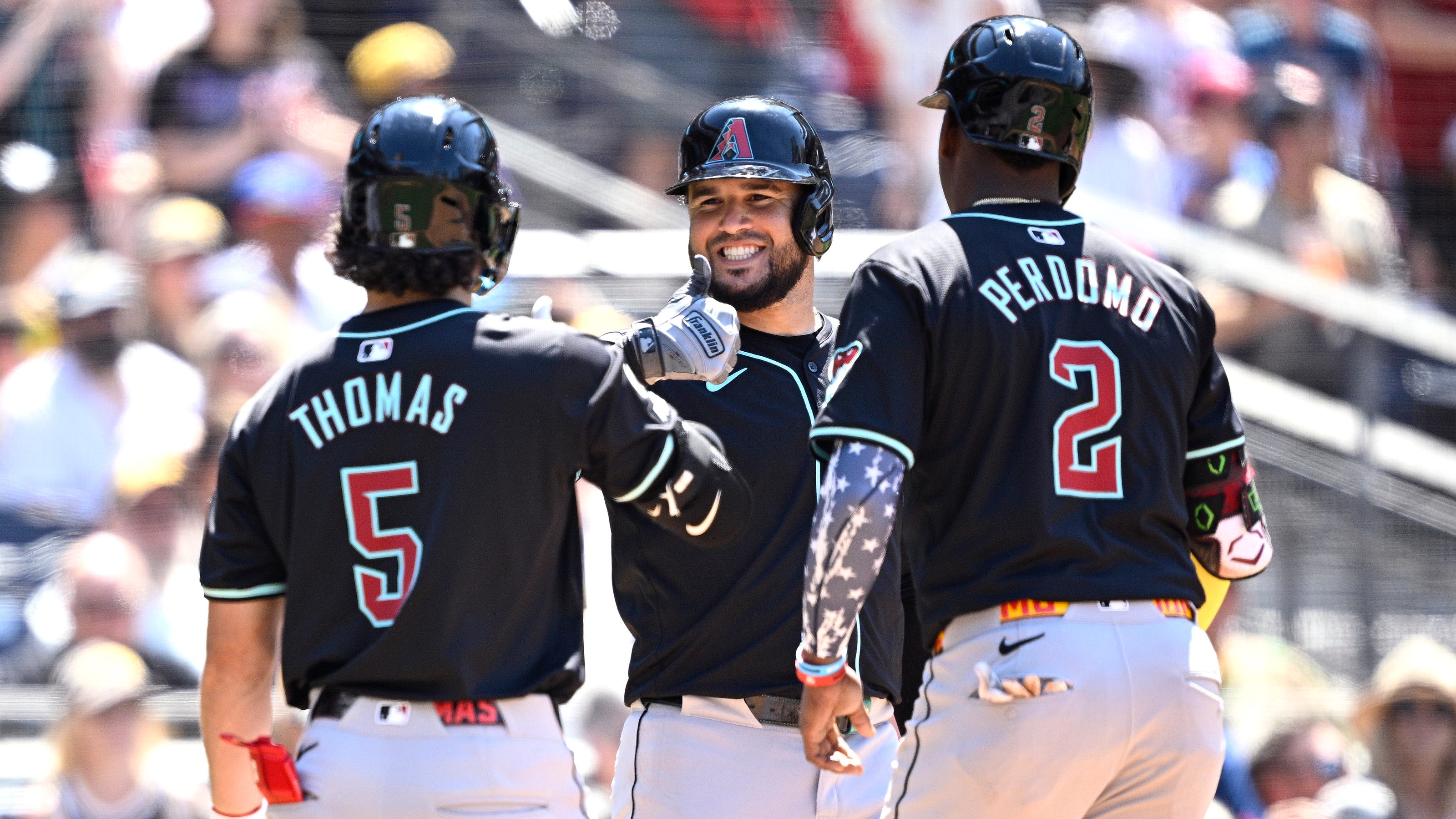 Arizona Diamondbacks pound San Diego Padres, climb back to .500 on season