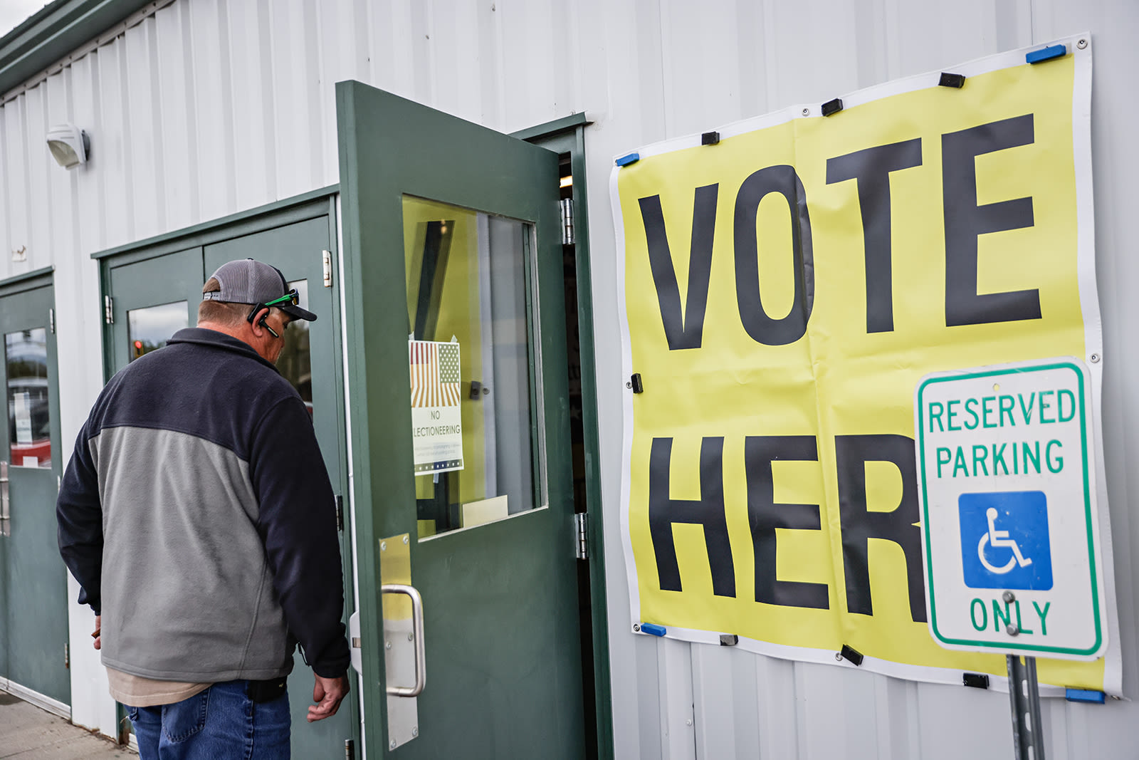 Voters Head to the Polls for Montana Primary Election - Flathead Beacon