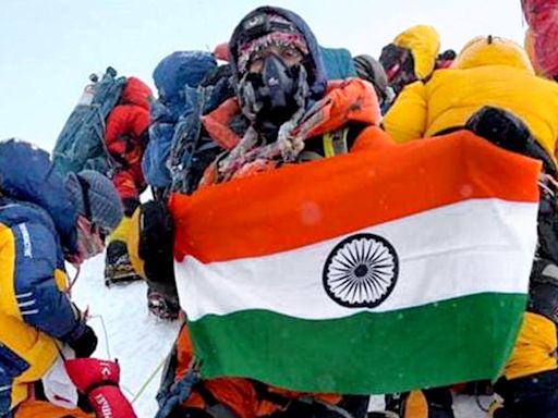 ‘Iron woman’ of Mysuru scales Mount Everest