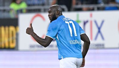 Napoli might have found a new hero in Lukaku. Inter narrowly avoids first defeat