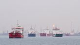 Sanciones UE apuntan a transferencias marítimas de petróleo ruso