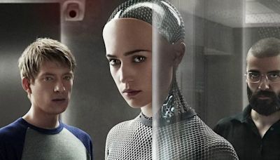 De ‘Ex Machina’ a ‘Oxígeno’: películas de ciencia ficción destacadas para mirar en Netflix