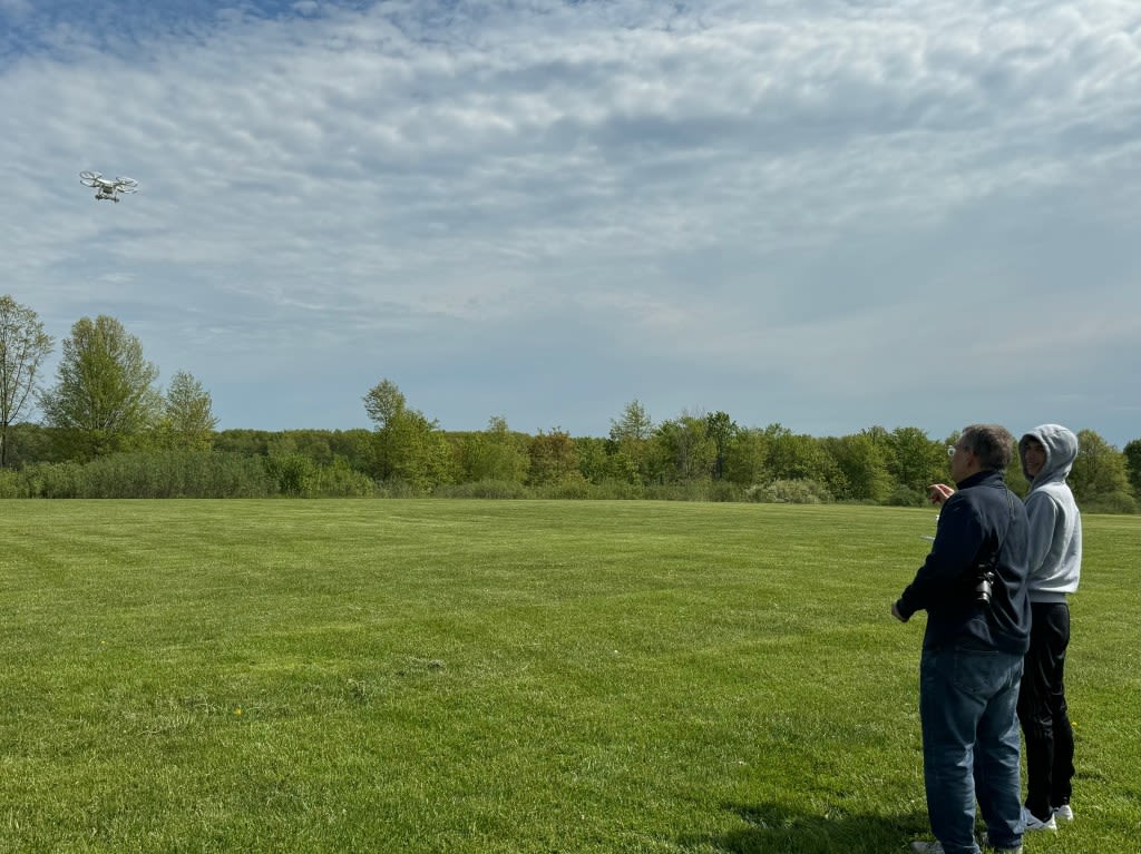 Elyria High students, Lorain County Radio Control Club fly model aircrafts