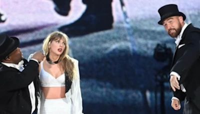 Taylor Swift Gives Shoutout To Beau Travis Kelce For Eras Tour Debut At Wembley Stadium - News18