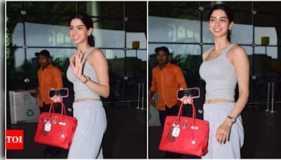 Khushi Kapoor rocks airport fashion after workout session | Hindi Movie News - Times of India