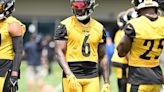 Pittsburgh Steelers linebacker Patrick Queen at an OTA practice at the UPMC Rooney Sports Complex on May 22, 2024, in Pittsburgh.