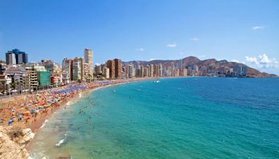 Ryanair launches flash sale with flights from Manchester Airport to Spain from £15
