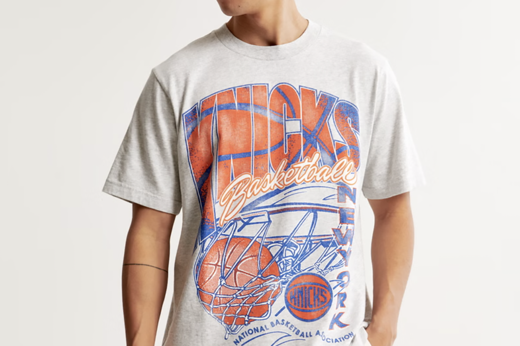 Here’s Where to Score New York Knicks Jerseys & Merch Online Right Now