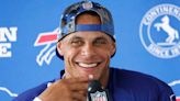 Bills' Jordan Poyer encourages Tom Brady to step away from football: 'Go spend time with your kids'