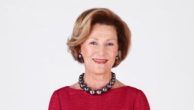 Queen Sonja of Norway calls art a ‘unifying force in turbulent times’ at printmaking awards