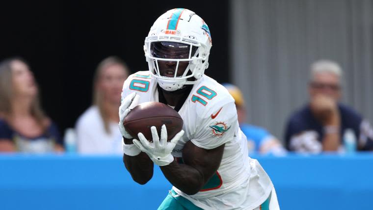 Tyreek Hill body cam video: Police footage shows ‘uncooperative’ Dolphins star before detainment | Sporting News Australia