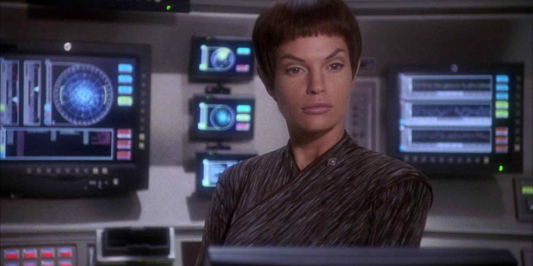 Star Trek: Enterprise – What Happened To T'Pol?