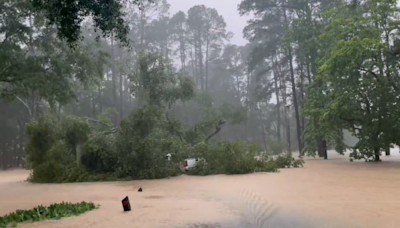 Flash flooding continues in SE Texas as rains inundate region