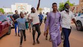 Niger's presidential guard mounts apparent coup attempt