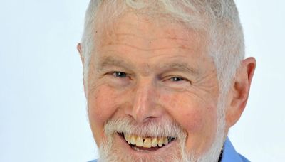 Larry Kessler, Sun Chronicle writer, editor and humanitarian, dies at 71