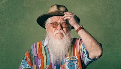 Aos 87, Hermeto Pascoal, um dos maiores músicos do mundo, lança disco, ganha biografia e ainda toca no Rock in Rio