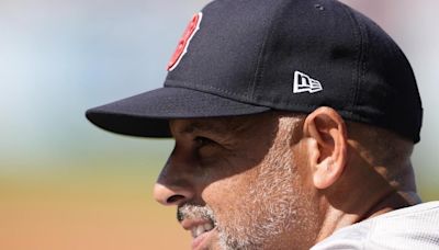 Red Sox manager Alex Cora agrees to 3-year contract extension