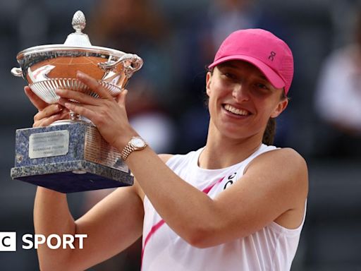 Iga Swiatek dominates Aryna Sabalenka to win Italian Open