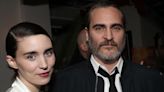 Pareja dentro y fuera de la pantalla: Joaquin Phoenix y Rooney Mara protagonizarán juntos una película