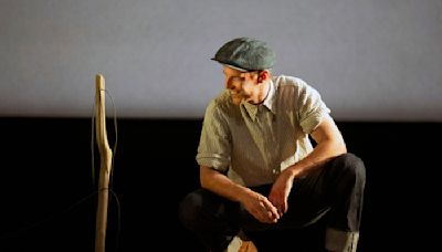 Photos: Cherry Jones, Harry Treadaway & More in THE GRAPES OF WRATH at the National Theatre