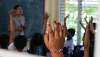 In Philippine classrooms, weather's too hot to handle