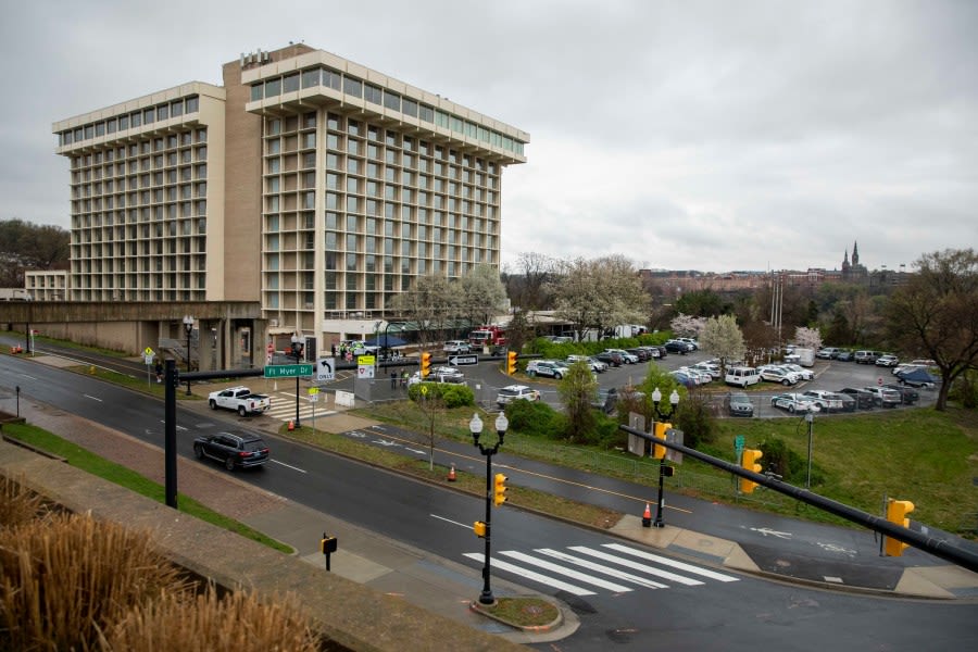 Arlington declares old Key Bridge Marriott ‘public nuisance’; county securing