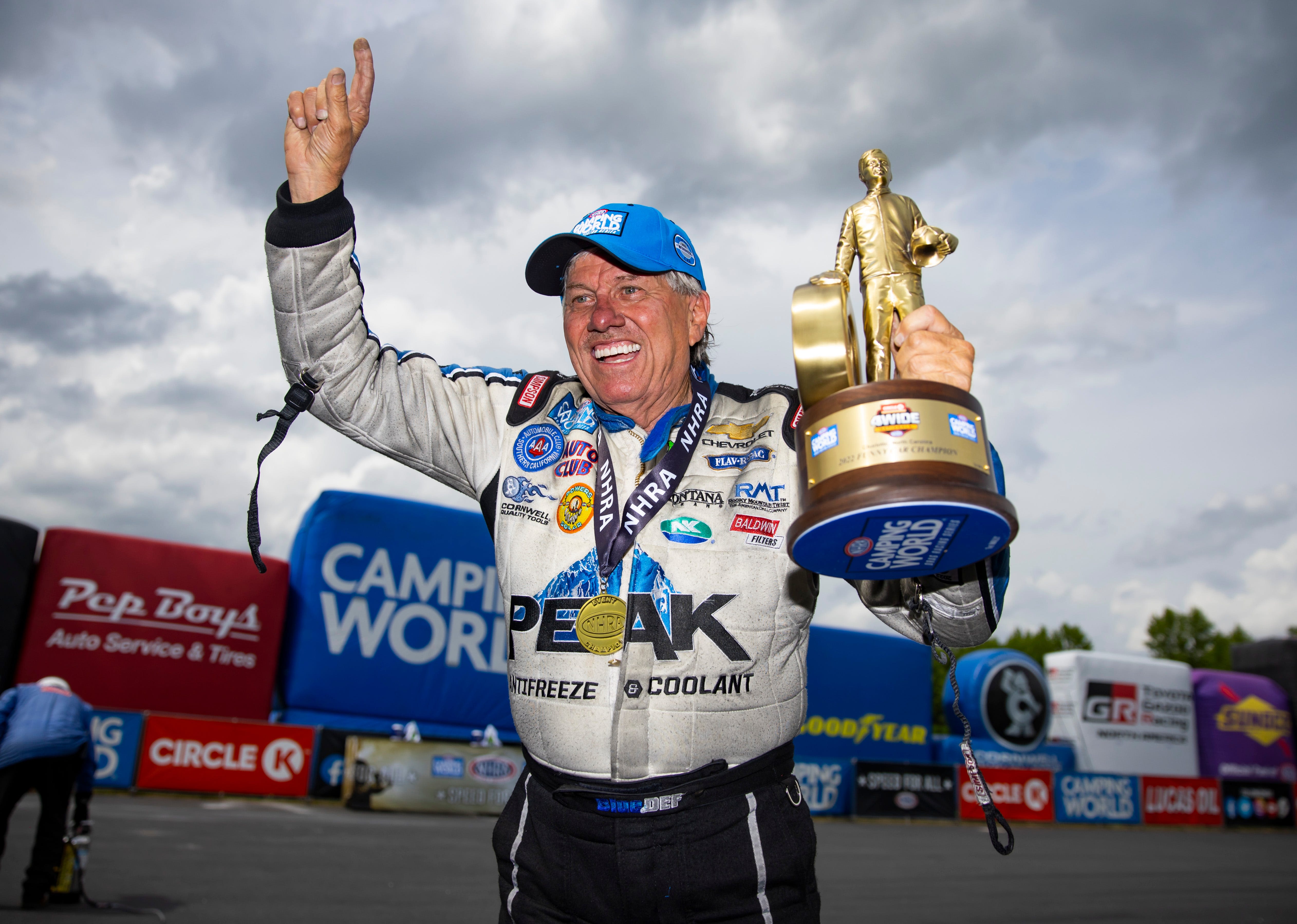 Funny Car legend John Force opens eyes, five days after frightening crash