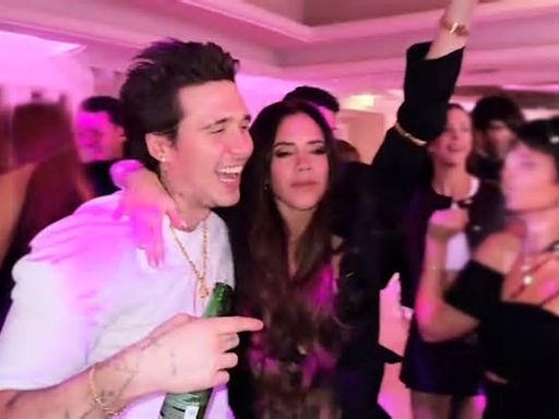 La espectacular fiesta de cumpleaños de Victoria Beckham cantando las 'Spice Girl' y bailando con Brooklyn y Nicola Peltz