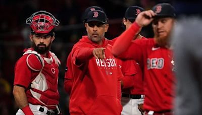Let’s hope Alex Cora’s deal is a sign that Red Sox are spending again, and other thoughts - The Boston Globe