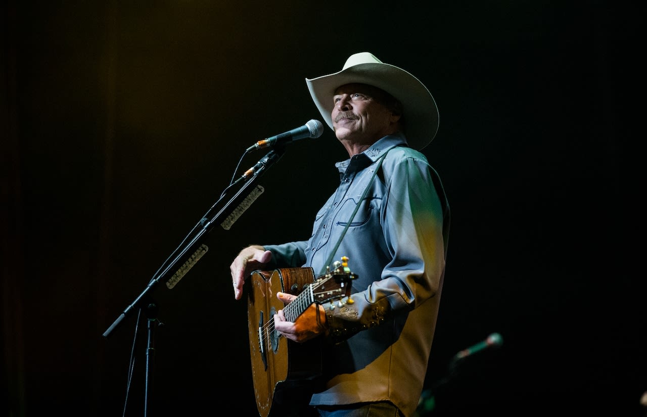 Last call - Alan Jackson’s farewell tour starts tomorrow: Where to buy last-minute tickets